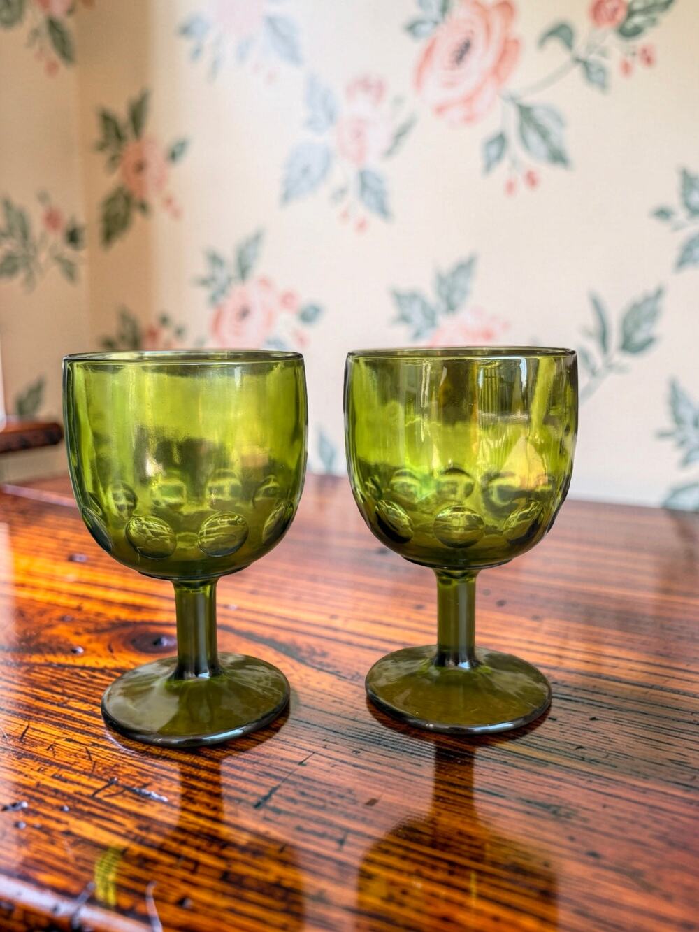 Vintage 1970s Avocado Green Glass Goblets Set of 2 Bubble Dot Wine Glasses